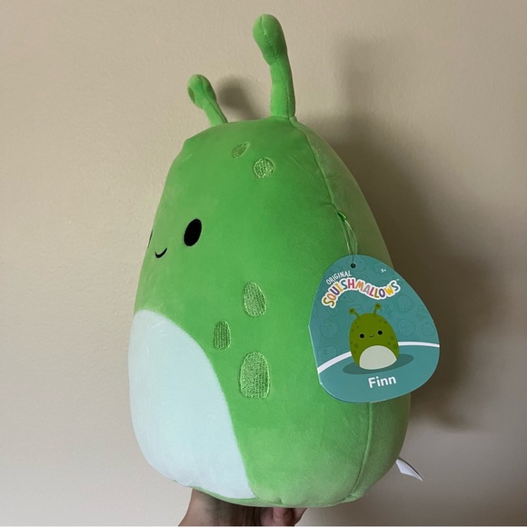 NWT 11” Finn the Alien Squishmallow - Picture 2 of 2